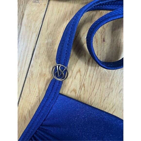 Victoria Secret Blue Swim Top Size 34C - Picture 2 of 4